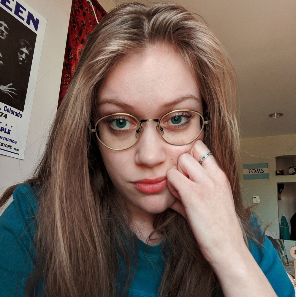 Meet your Posher, Lia